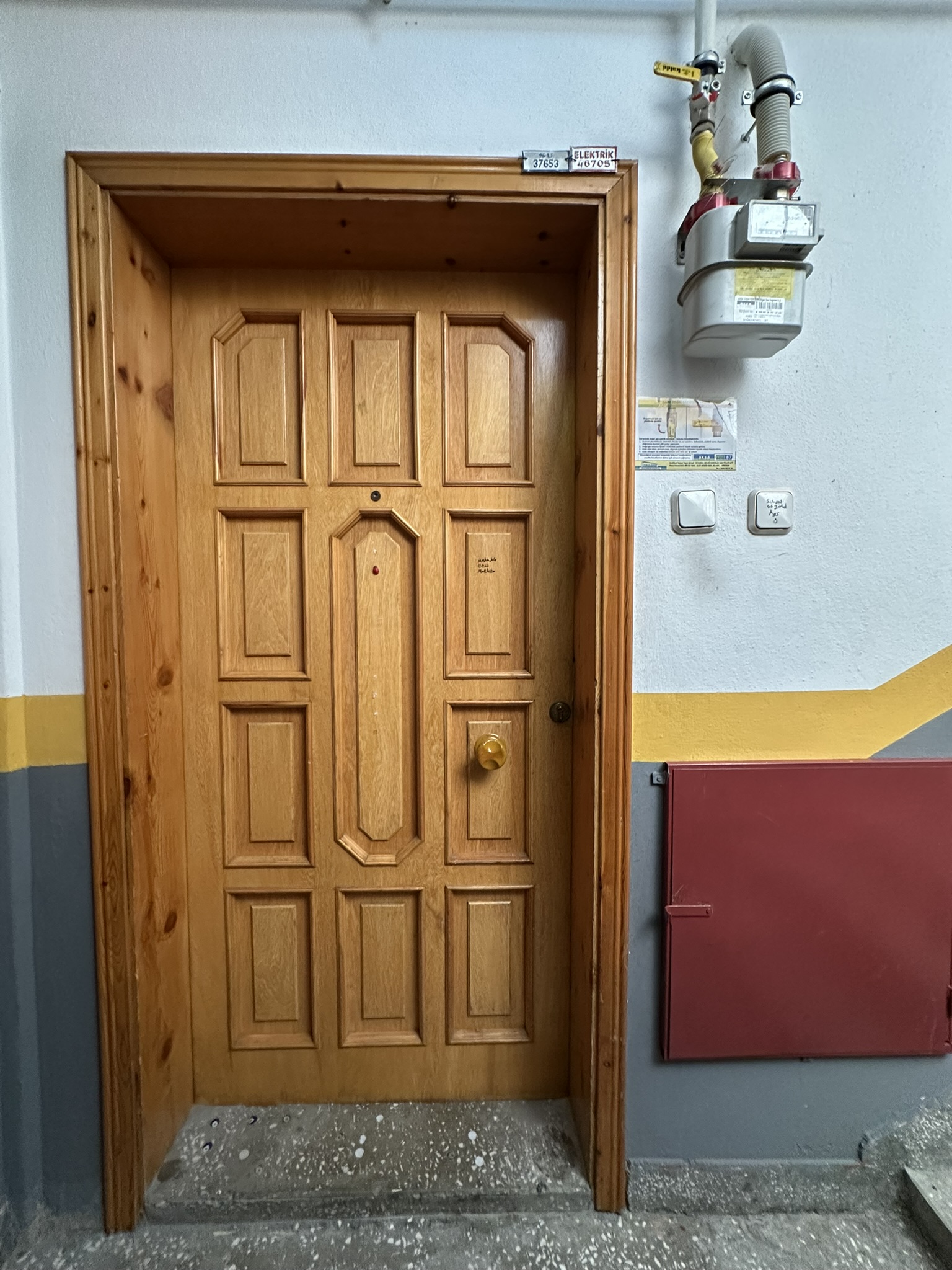 HACI HÜSEYİN MAH. POYRAZ SOKAK ASANSÖRLÜ DOĞALGAZLI 3+1 KİRALIK DAİRE